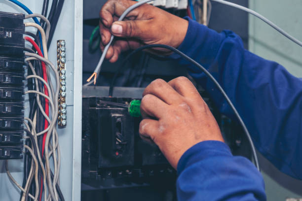 Best Affordable Emergency Electrician  in Douglas, GA